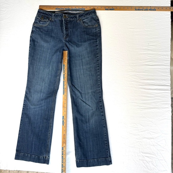 Lands’ End Original Fit Modern Waist Boot Leg Denim Jeans size 10 - Picture 1 of 12